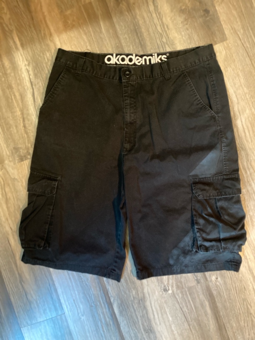 akademiks Black Cargo Shorts